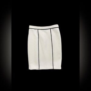 Calvin Klein Elegant White/Black Textured Pencil Skirt Size 2P